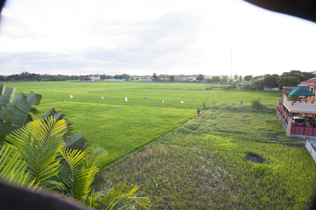 Sir Nico Guesthouse And Resort Pulilan Dış mekan fotoğraf